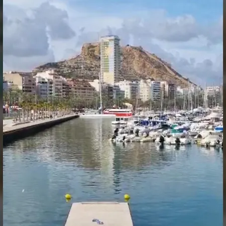 Rum i privatbostad Warm Welcome Alicante